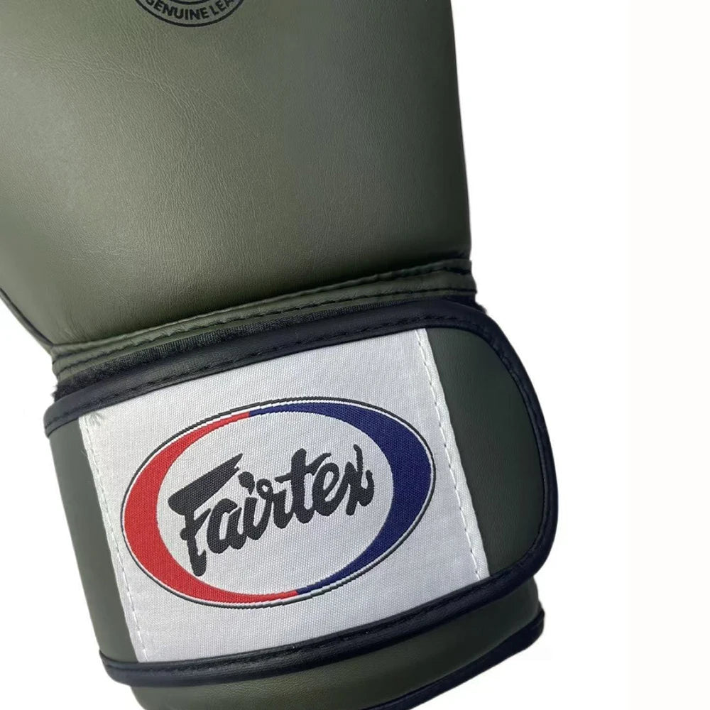 Boxing Gloves – Training & Sparring